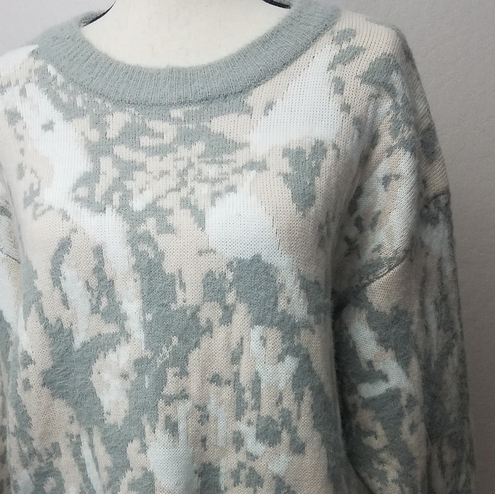 Frnch Paris Sweater